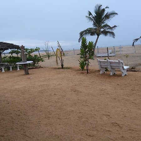 Yoho Hotel Arugambay Beach Inn Arugam Bay Exterior photo