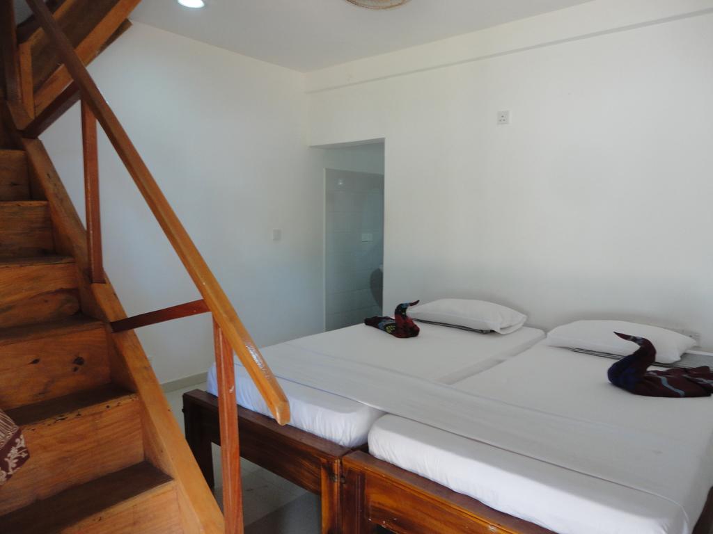 Yoho Hotel Arugambay Beach Inn Arugam Bay Room photo